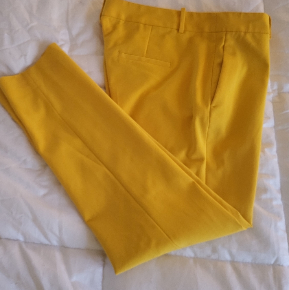Zara yellow pants size L